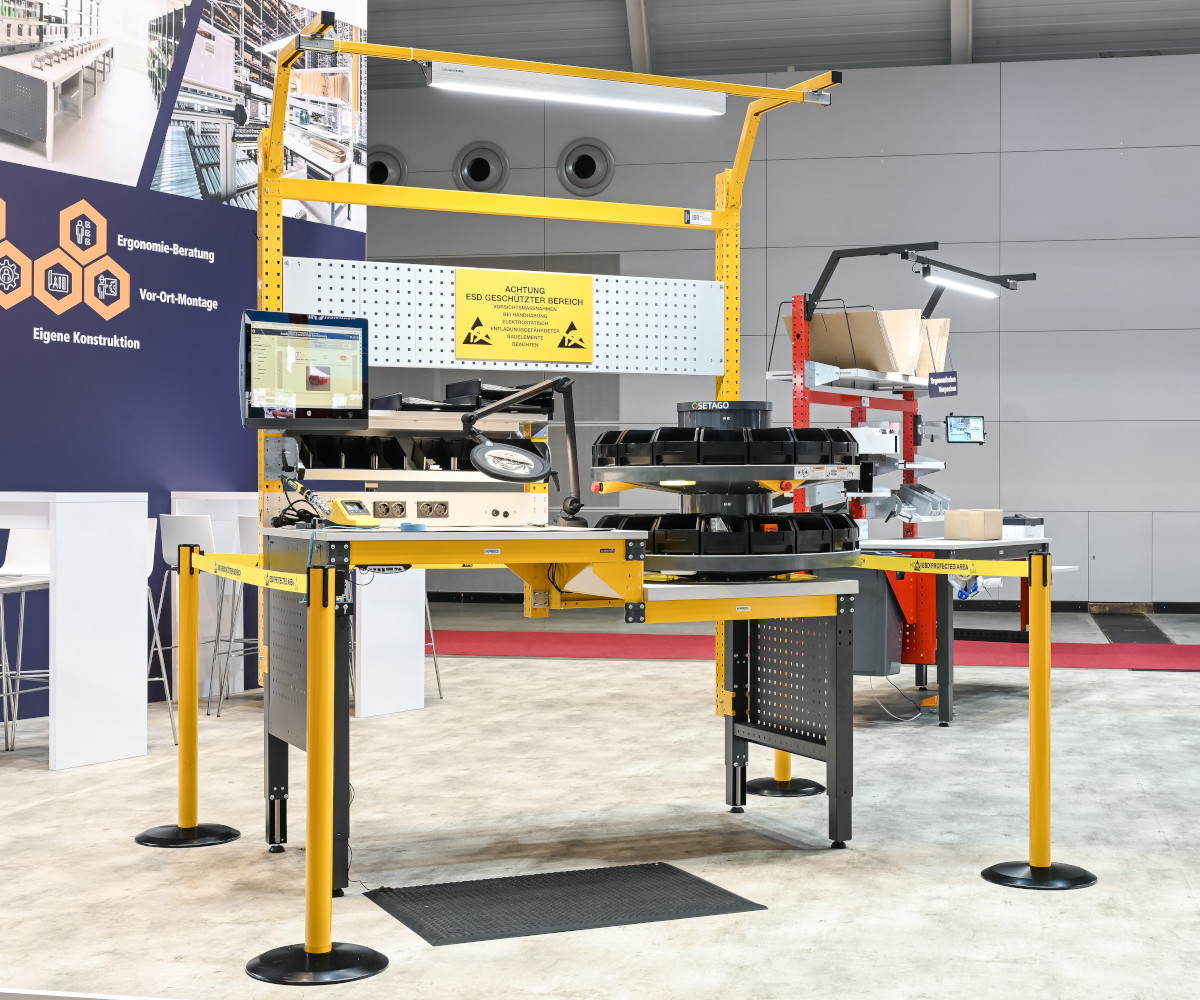 Messe-Exponat ESD-Arbeitsplatz MULTIPLAN Messe-Exponat ESD-Arbeitsplatz MULTIPLAN